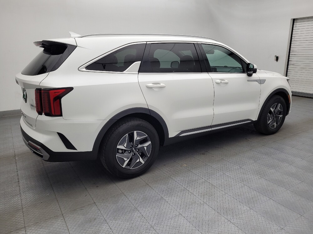 2021 Kia Sorento in Raleigh, NC 27604 - 18128087 10