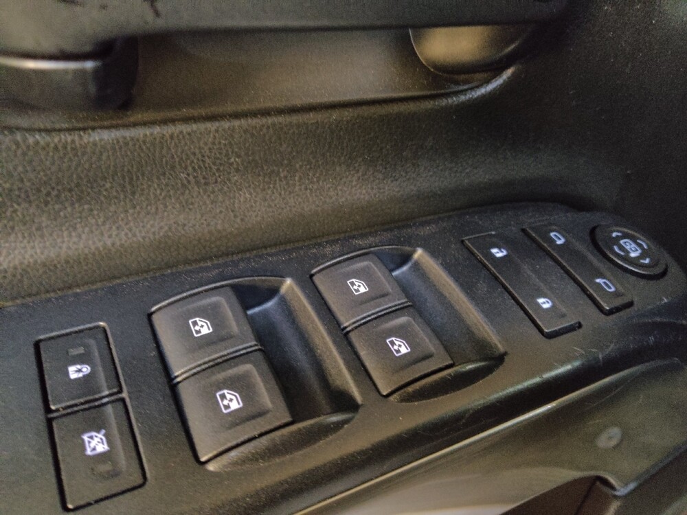 2018 Chevrolet Silverado 1500 in Greenville, SC 29607 - 18128093 27