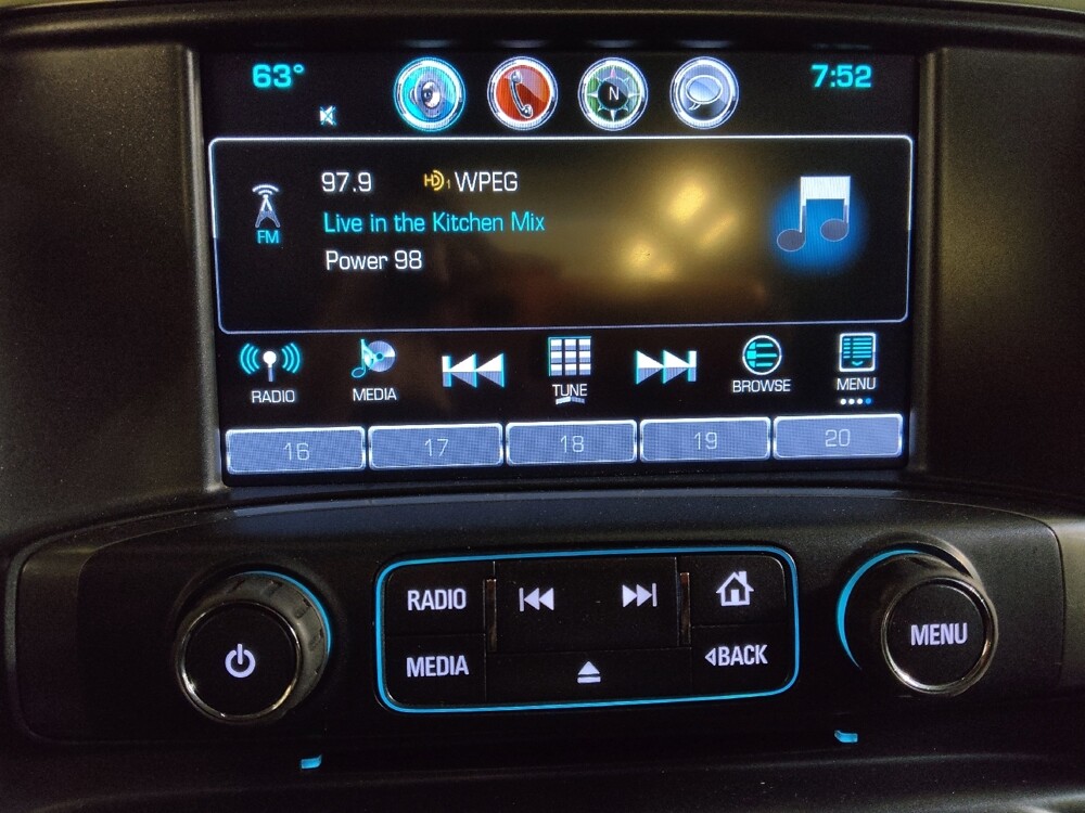 2018 Chevrolet Silverado 1500 in Greenville, SC 29607 - 18128093 25