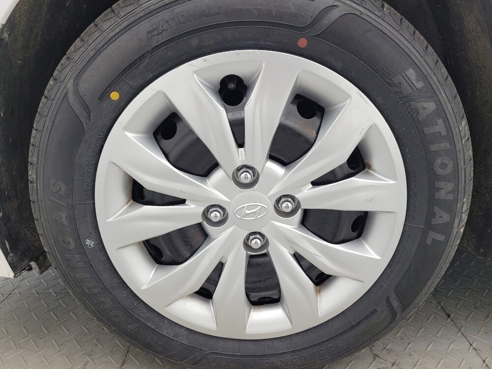 2019 Hyundai Accent in Greenville, SC 29607 - 18128094 31