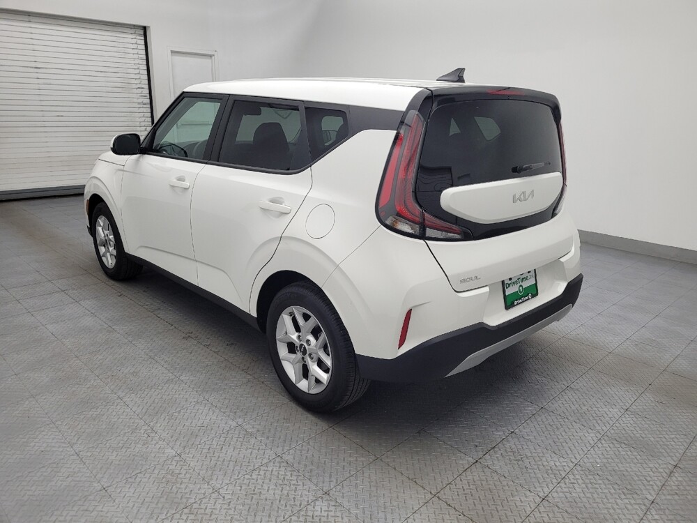 2025 Kia Soul in Greenville, SC 29607 - 18128107 5