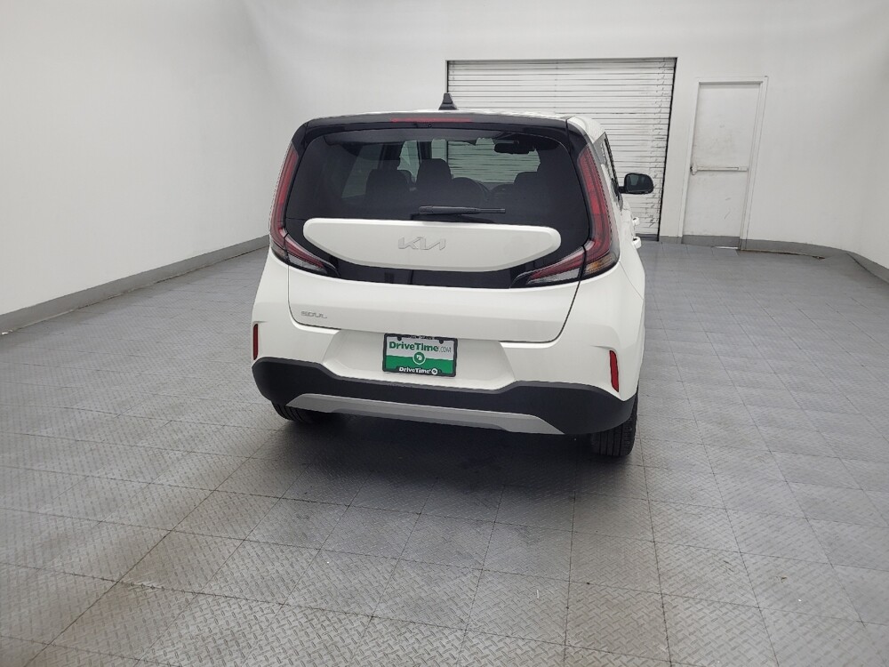 2025 Kia Soul in Greenville, SC 29607 - 18128107 7