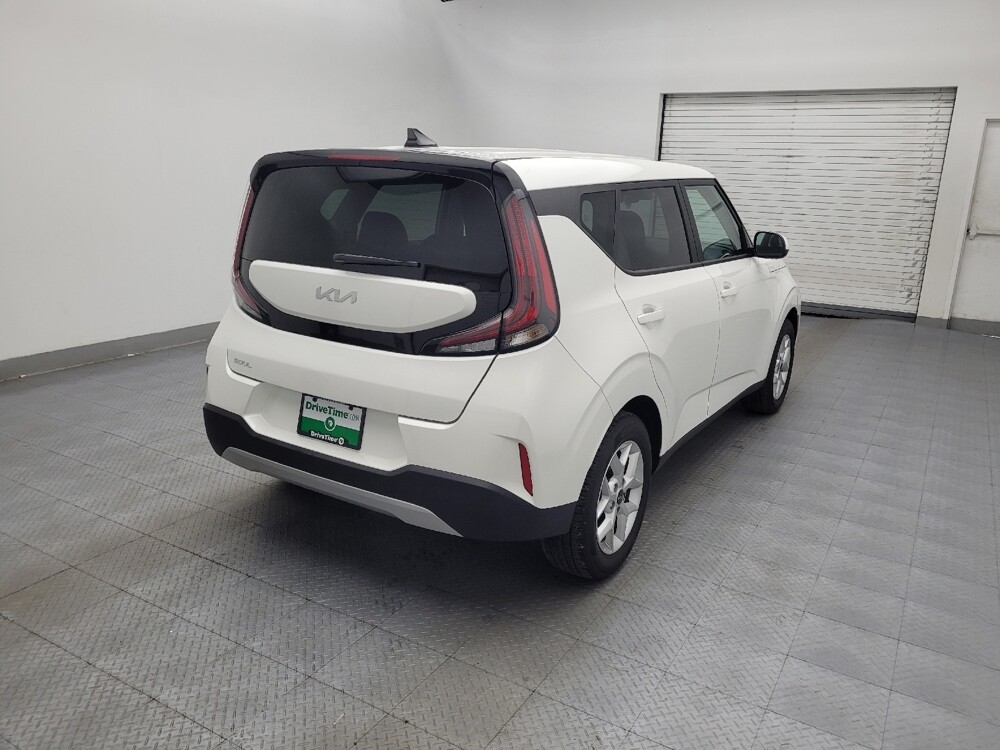 2025 Kia Soul in Greenville, SC 29607 - 18128107 9