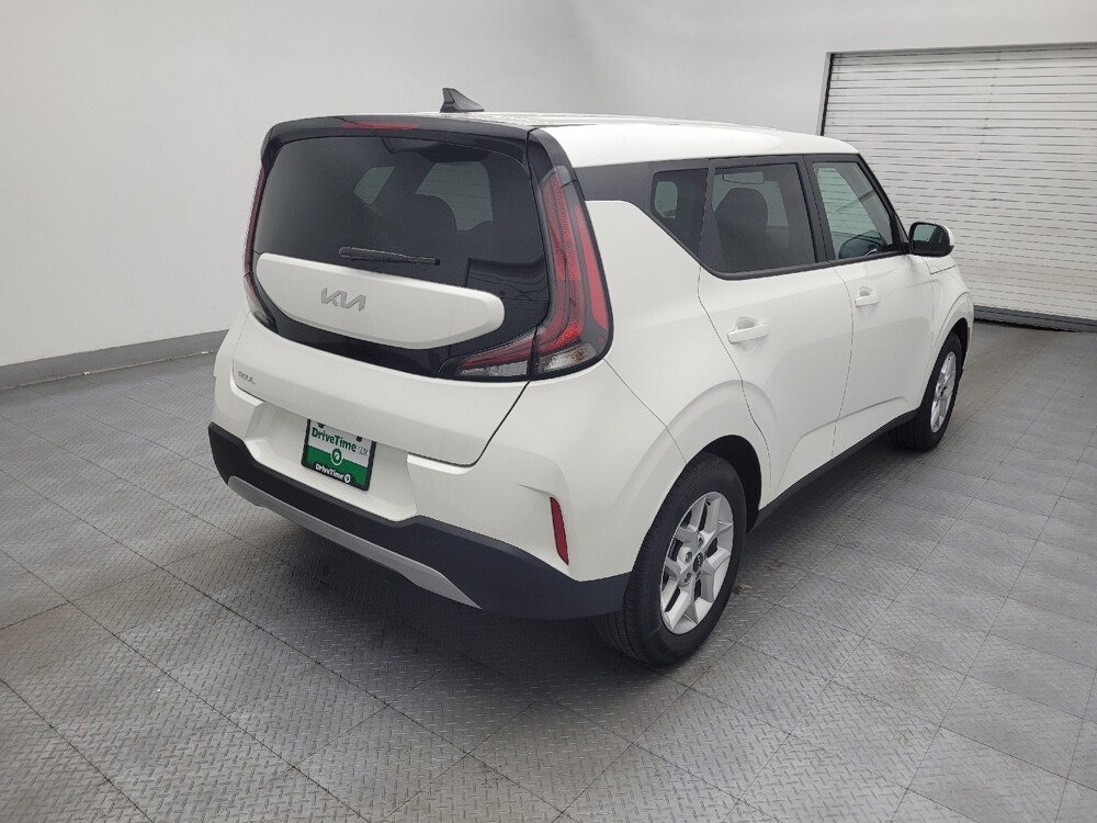 2025 Kia Soul in Raleigh, NC 27604 - 18128112 9