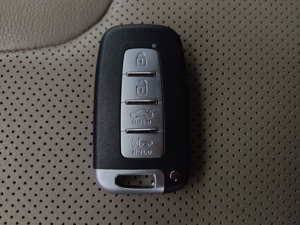 2019 Hyundai Santa Fe in Denver, CO 80012 - 18128131 32