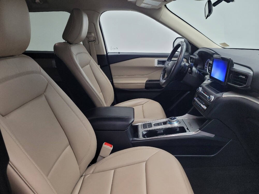 2020 Ford Explorer in Huntsville, AL 35816 - 18128135 21