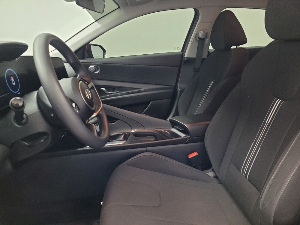 2024 Hyundai Elantra in Memphis, TN 38128 - 18128146 17