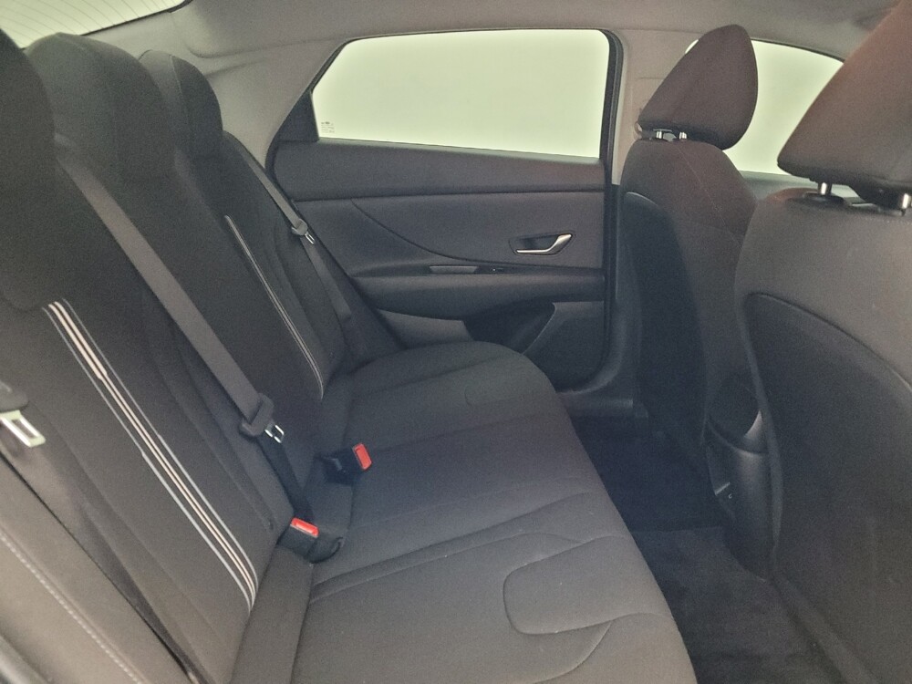 2024 Hyundai Elantra in Memphis, TN 38128 - 18128146 19
