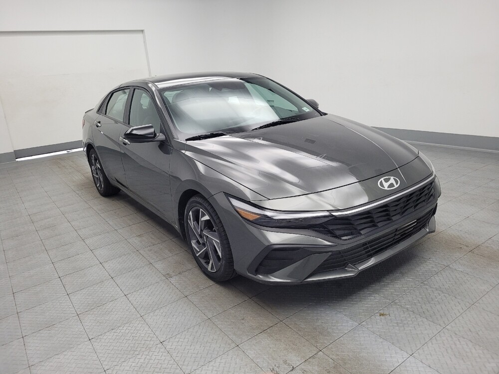 2025 Hyundai Elantra in Memphis, TN 38128 - 18128148 13