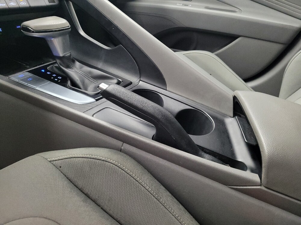 2025 Hyundai Elantra in Memphis, TN 38128 - 18128148 26