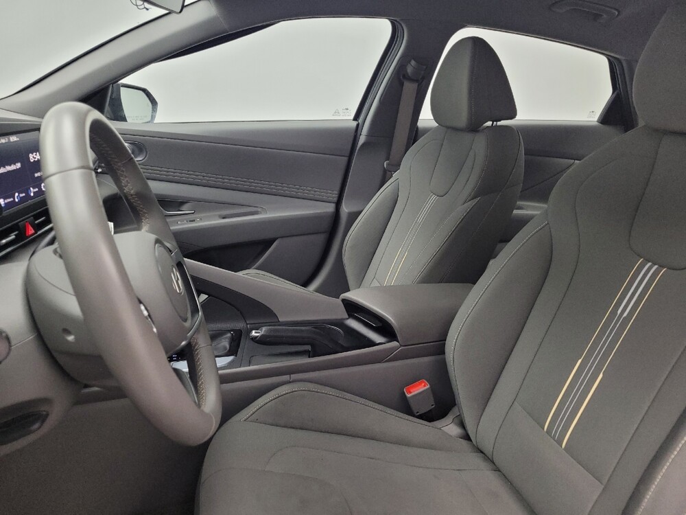 2025 Hyundai Elantra in Memphis, TN 38128 - 18128148 17