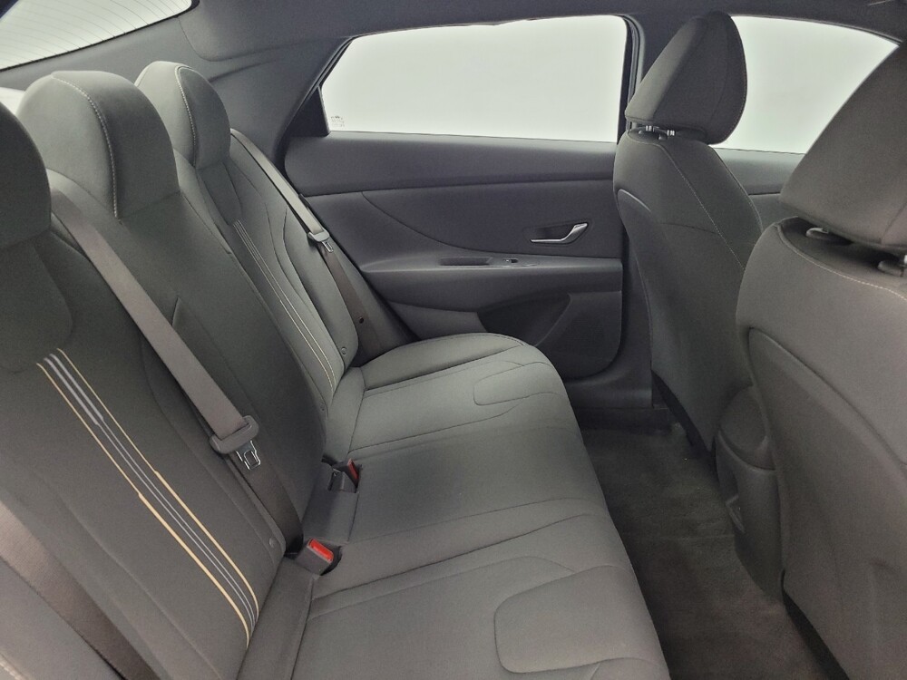 2025 Hyundai Elantra in Memphis, TN 38128 - 18128148 19