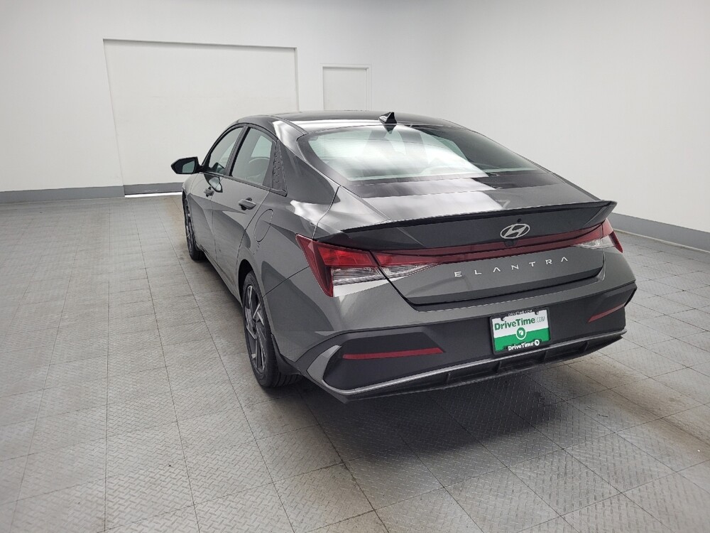 2025 Hyundai Elantra in Memphis, TN 38128 - 18128148 6