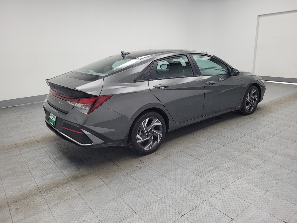 2025 Hyundai Elantra in Memphis, TN 38128 - 18128148 10