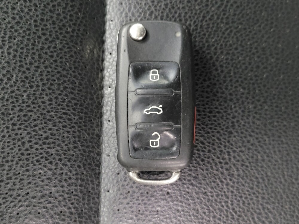 2014 Volkswagen Tiguan in Madison, TN 37115 - 18128155 32