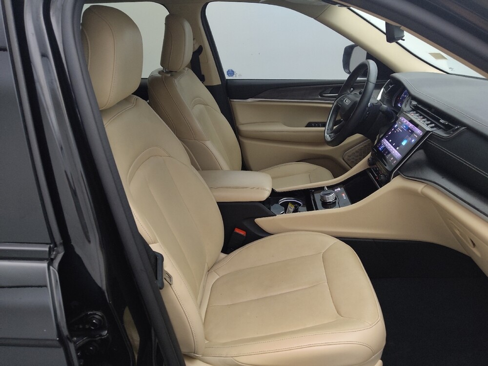 2022 Jeep Grand Cherokee L in Metairie, LA 70006 - 18128171 21