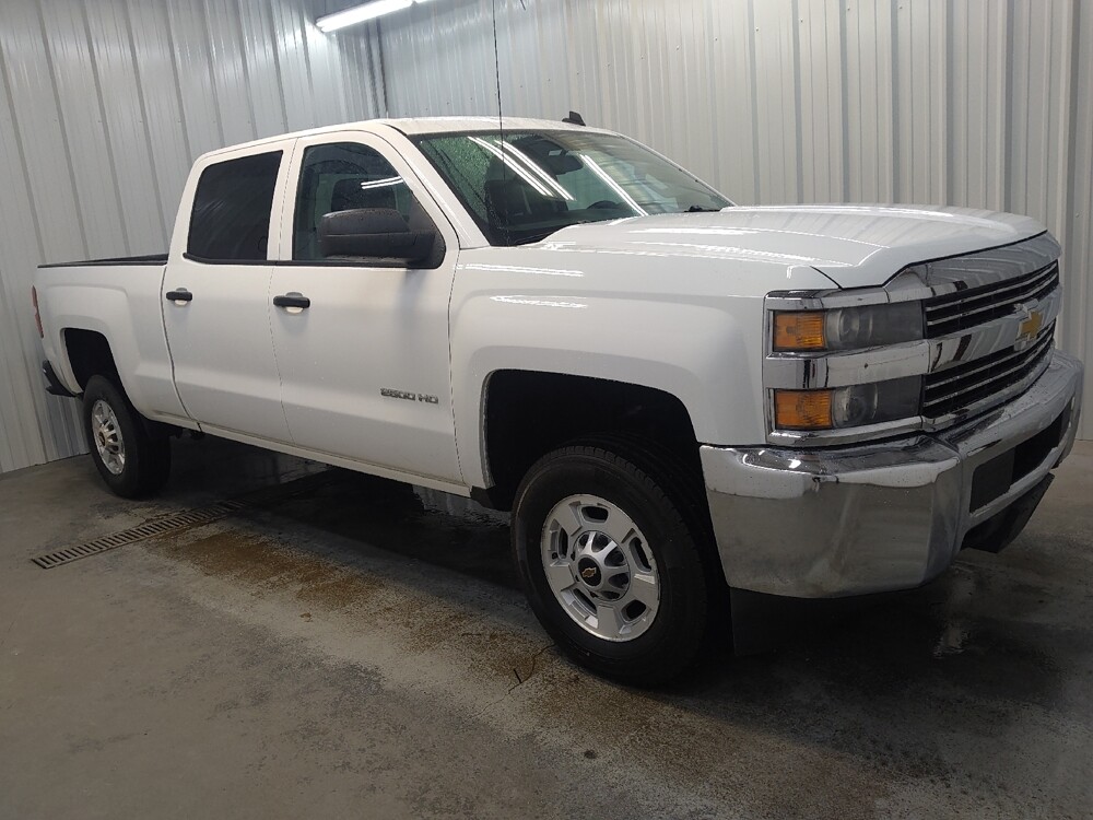 2015 Chevrolet Silverado 2500 in Fairfield, OH 45014 - 18128189 11