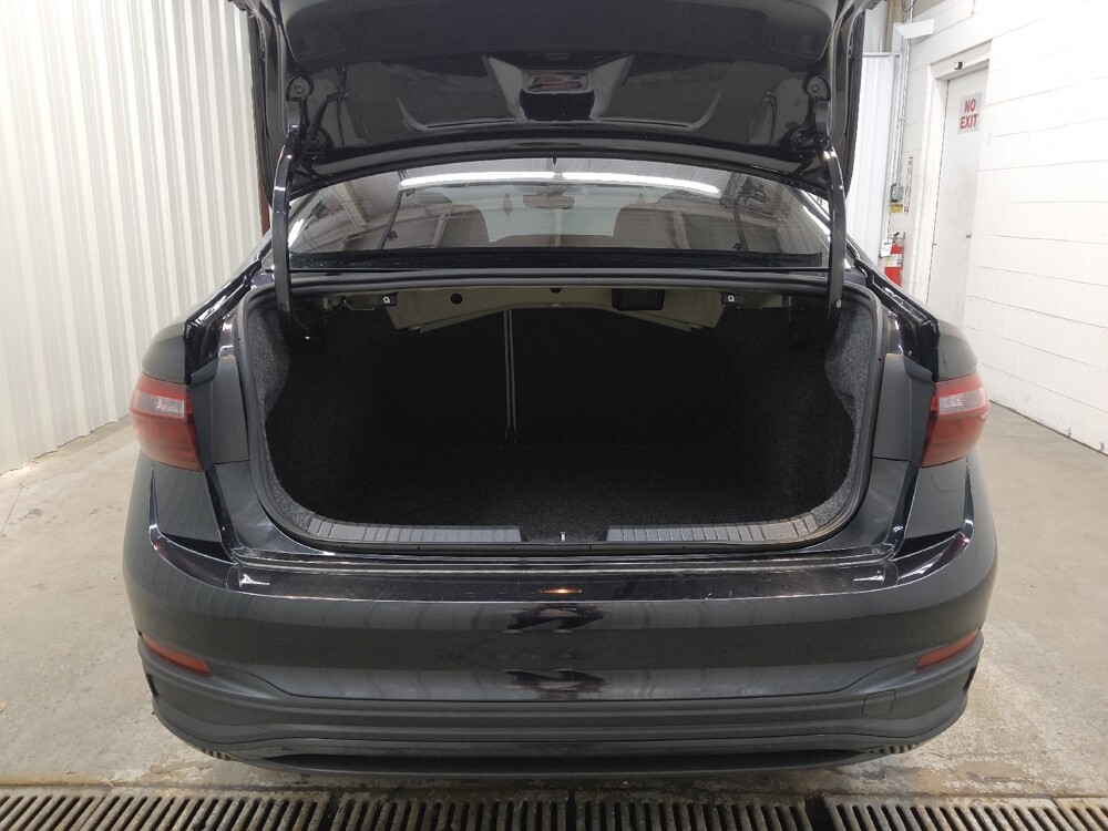 2025 Volkswagen Jetta in Fairfield, OH 45014 - 18128190 29