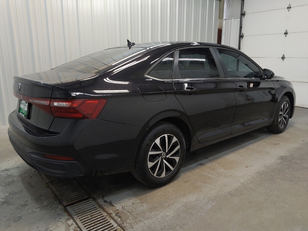 2025 Volkswagen Jetta in Fairfield, OH 45014 - 18128190 10