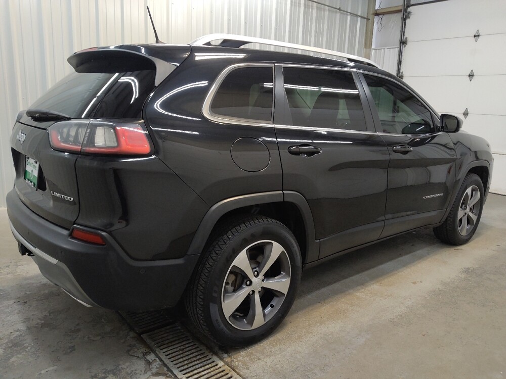 2019 Jeep Cherokee in Fairfield, OH 45014 - 18128192 10