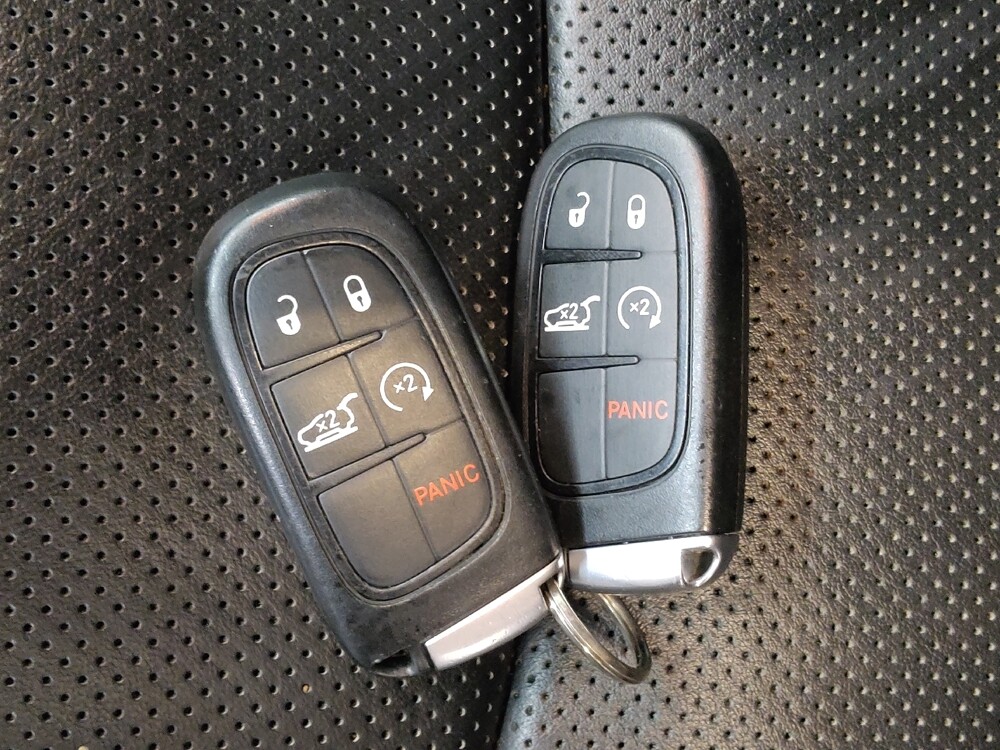 2019 Jeep Cherokee in Fairfield, OH 45014 - 18128192 32