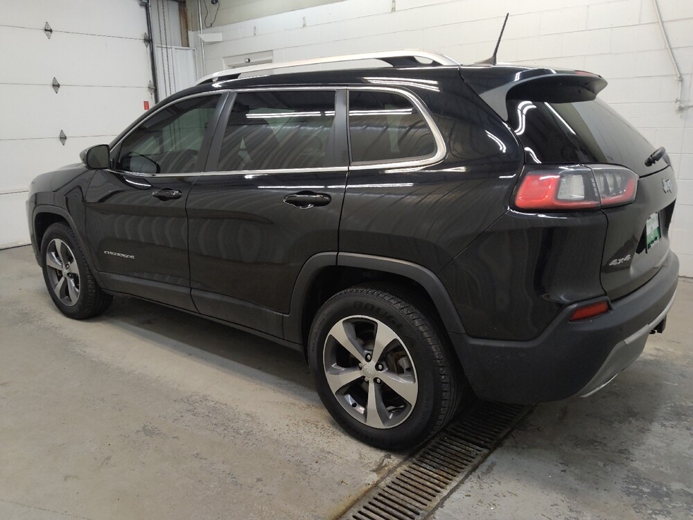 2019 Jeep Cherokee in Fairfield, OH 45014 - 18128192 3