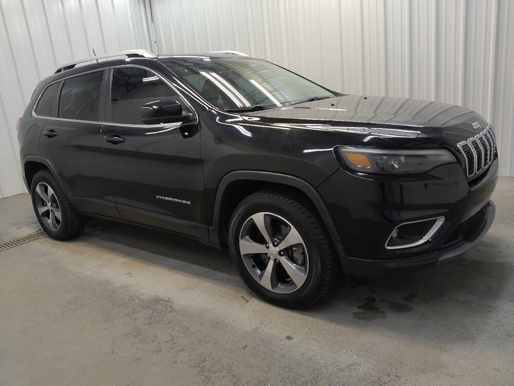 2019 Jeep Cherokee in Fairfield, OH 45014 - 18128192 11