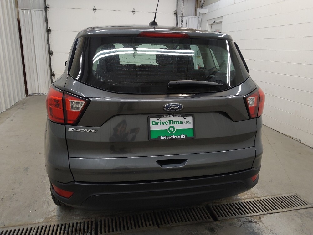 2019 Ford Escape in Fairfield, OH 45014 - 18128195 6