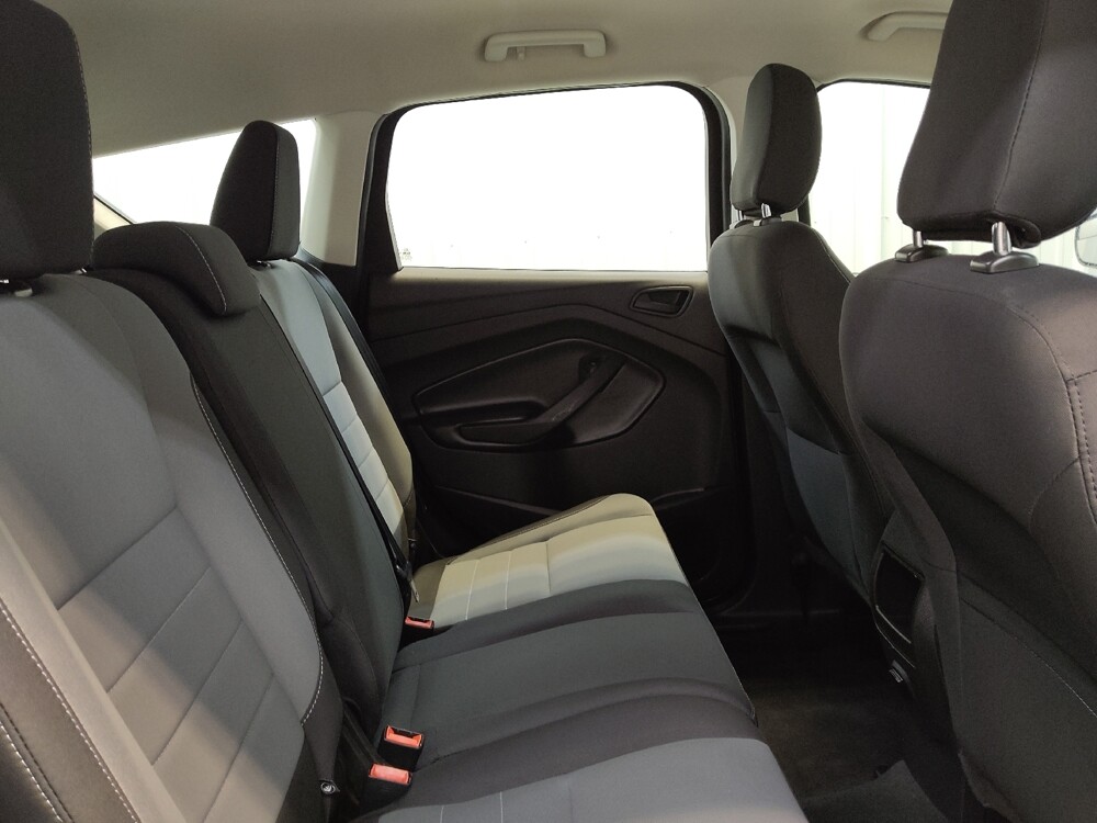 2019 Ford Escape in Fairfield, OH 45014 - 18128195 19