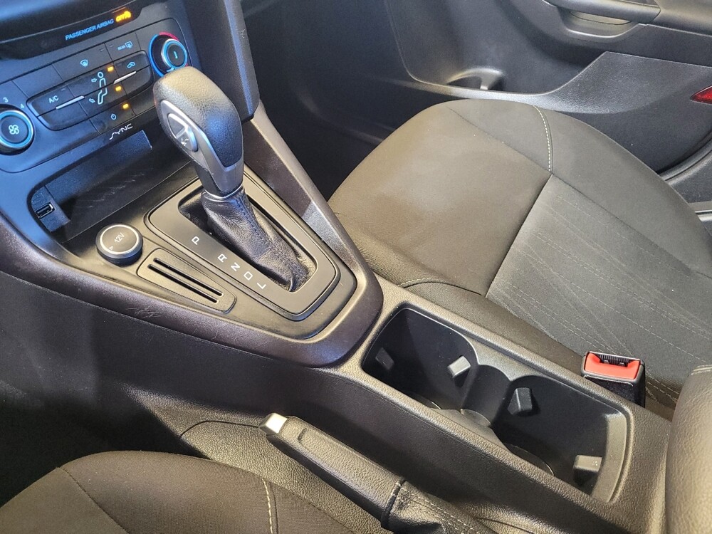 2017 Ford Focus in Fairfield, OH 45014 - 18128197 26