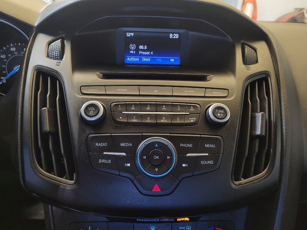 2017 Ford Focus in Fairfield, OH 45014 - 18128197 25