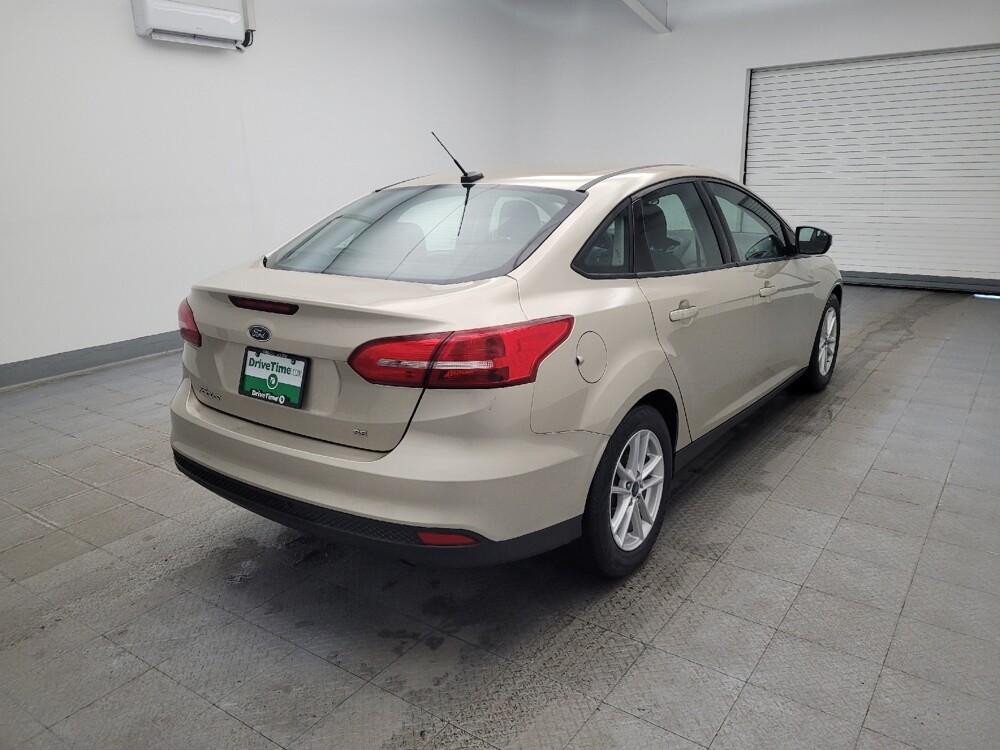 2017 Ford Focus in Fairfield, OH 45014 - 18128197 9