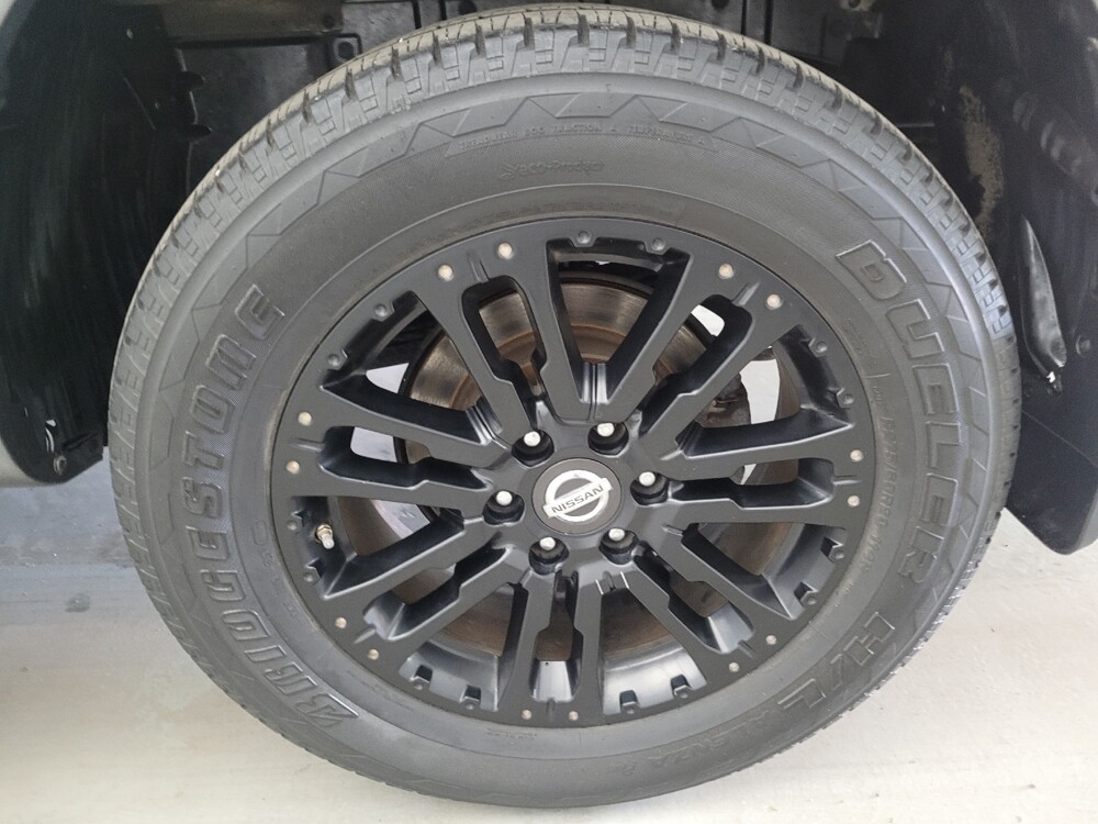 2018 Nissan Titan in Toledo, OH 43617 - 18128198 31
