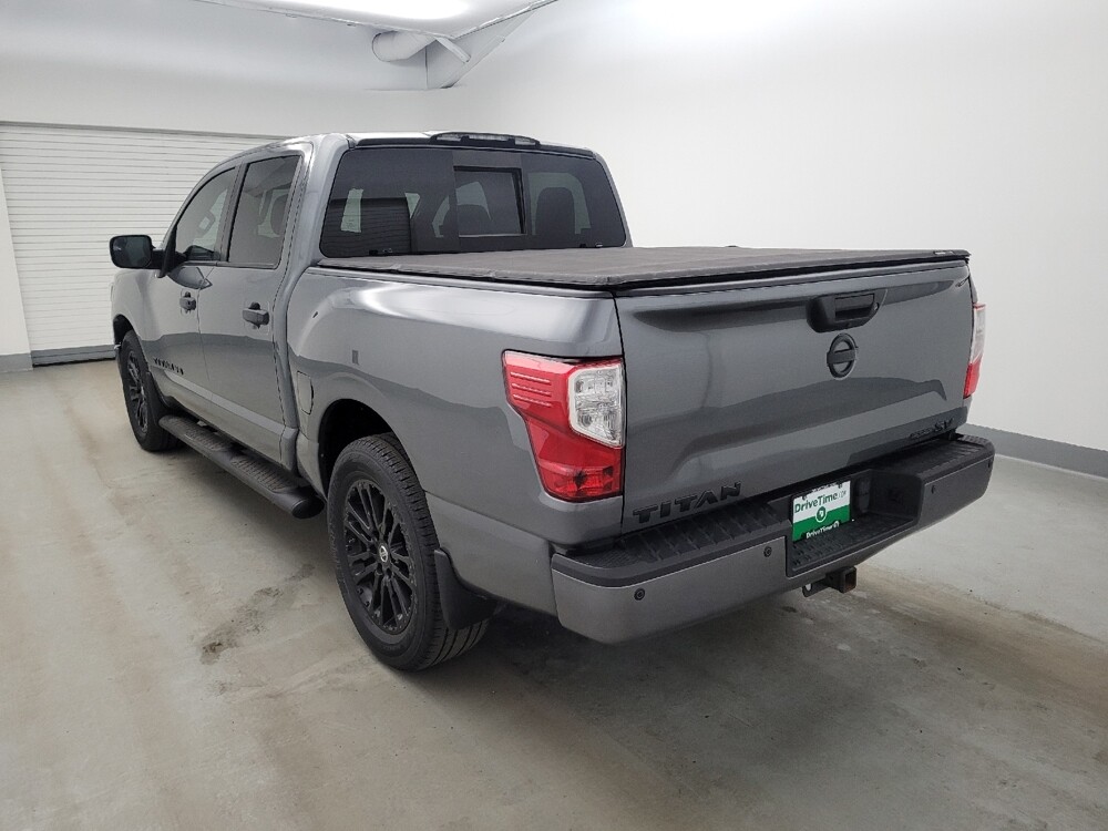 2018 Nissan Titan in Toledo, OH 43617 - 18128198 5
