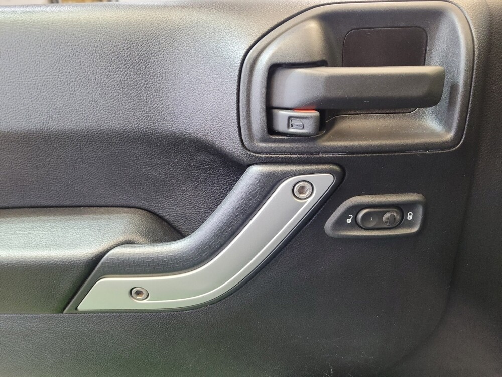 2016 Jeep Wrangler in Columbus, OH 43231 - 18128199 27