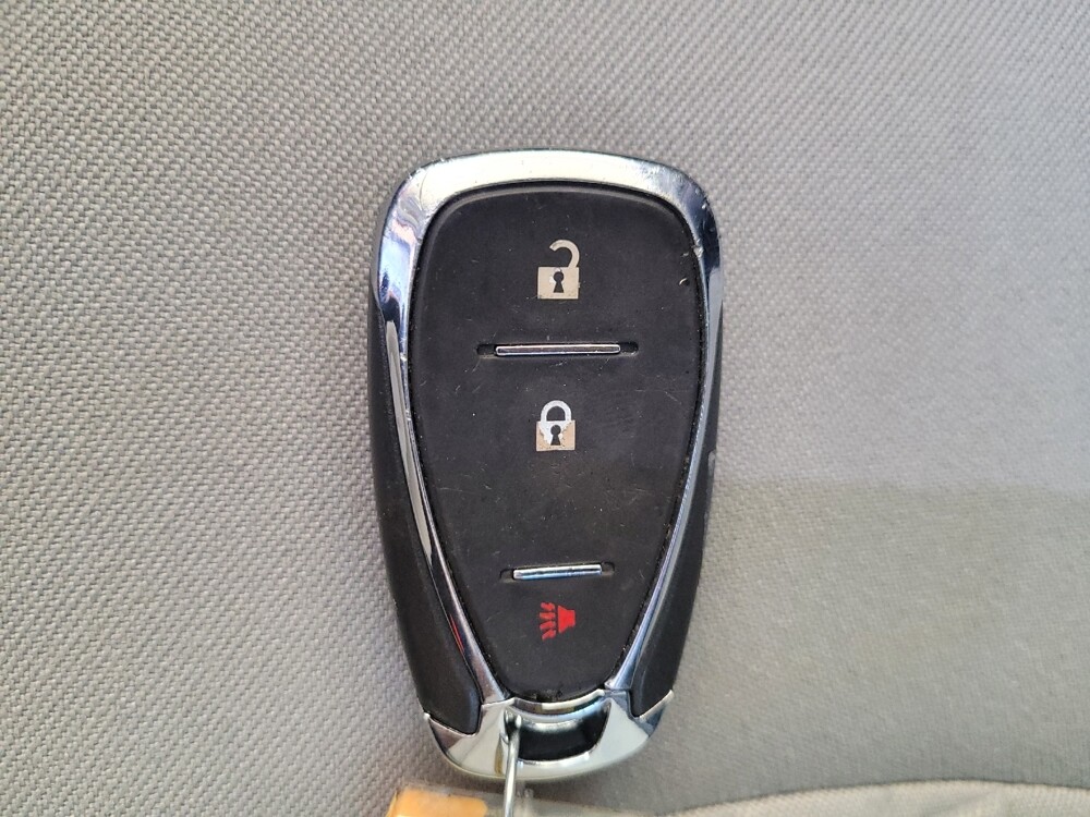 2020 Chevrolet Equinox in Toledo, OH 43617 - 18128205 32