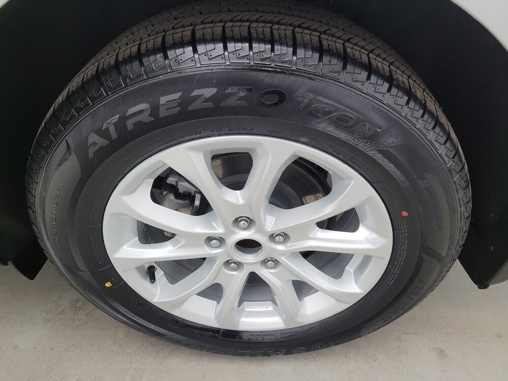 2020 Chevrolet Equinox in Columbus, OH 43231 - 18128206 31