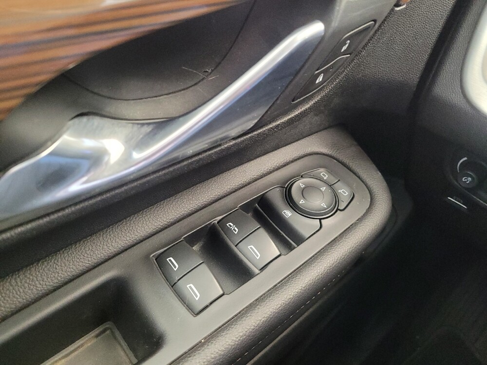 2020 GMC Terrain in Maple Heights, OH 44137 - 18128207 27