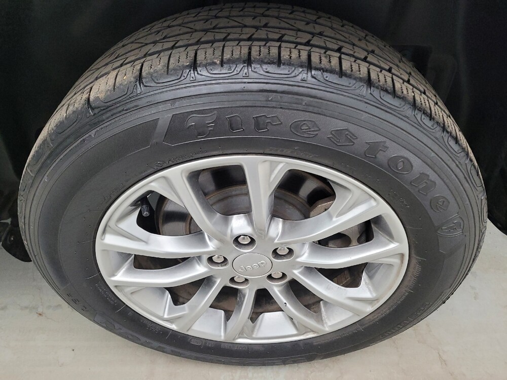 2022 Jeep Cherokee in Toledo, OH 43617 - 18128208 31