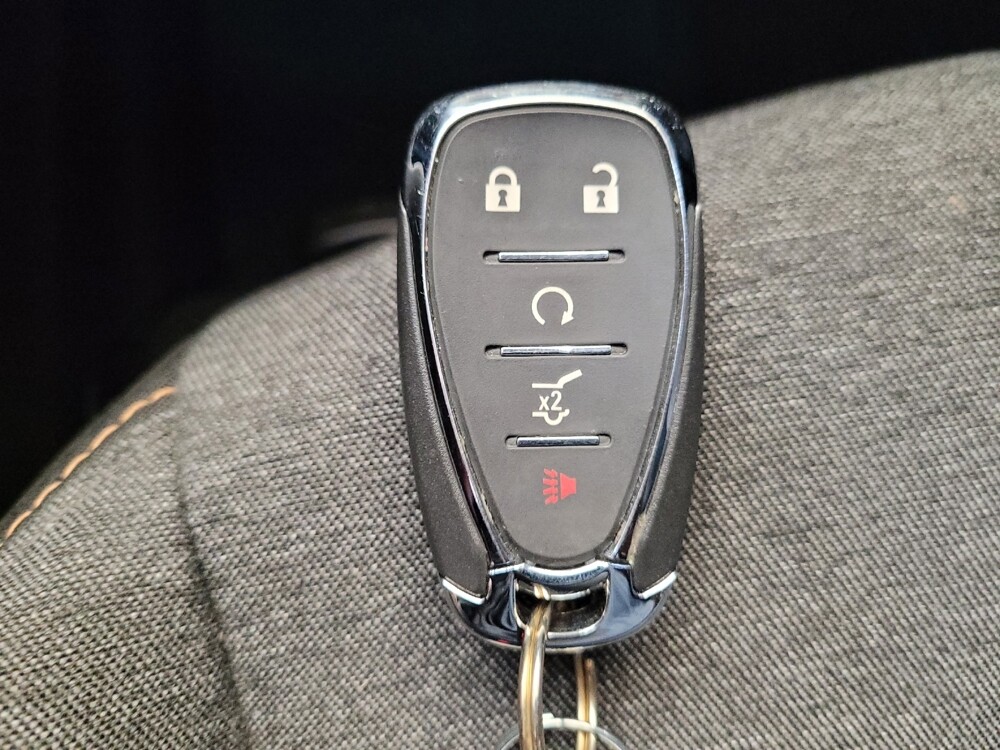 2024 Chevrolet Equinox in Maple Heights, OH 44137 - 18128215 32