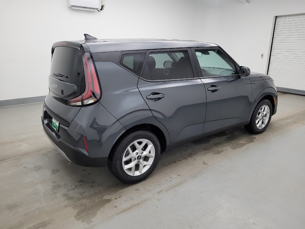 2025 Kia Soul in Toledo, OH 43617 - 18128217 10