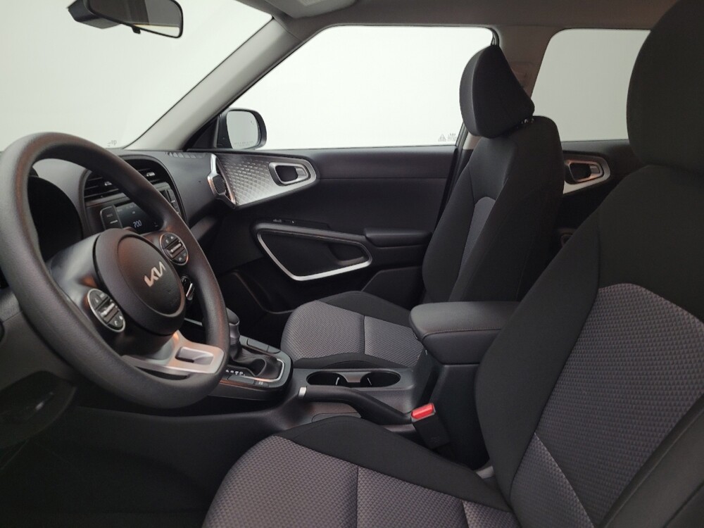 2025 Kia Soul in Toledo, OH 43617 - 18128217 17