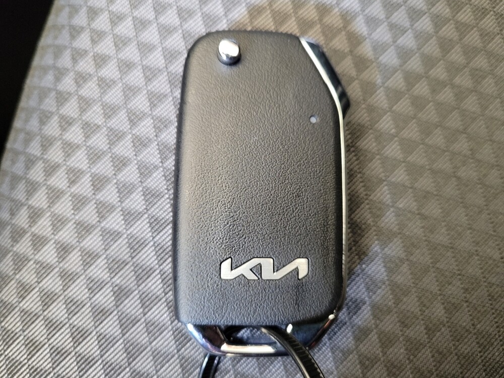 2025 Kia Soul in Maple Heights, OH 44137 - 18128218 32