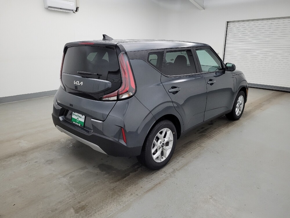 2025 Kia Soul in Maple Heights, OH 44137 - 18128218 9
