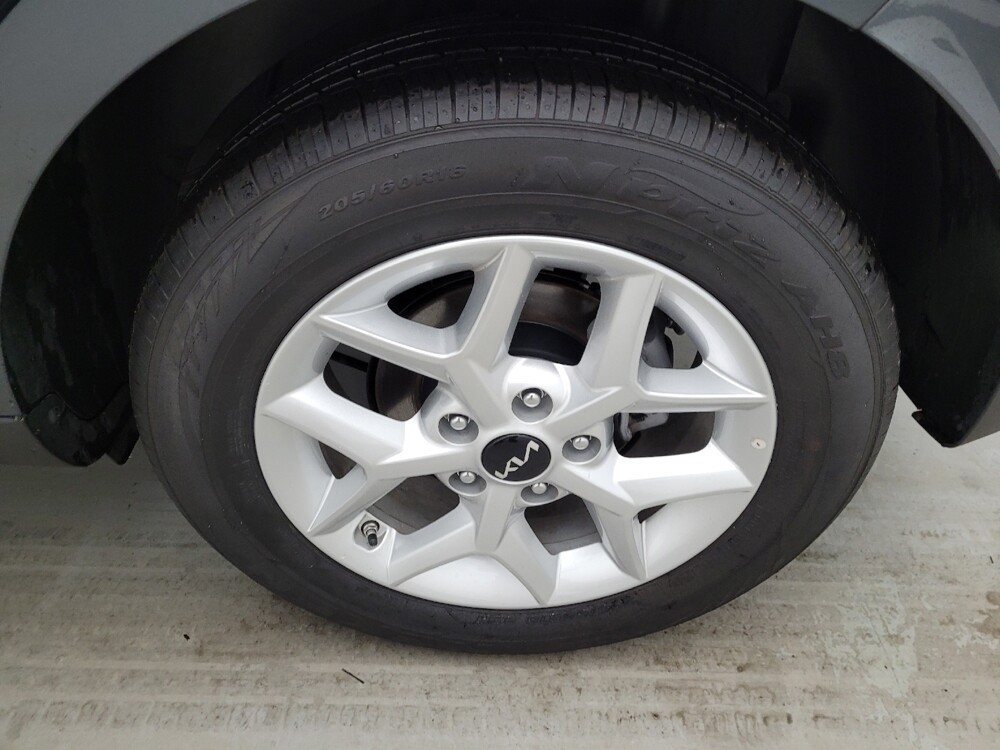 2025 Kia Soul in Maple Heights, OH 44137 - 18128218 31