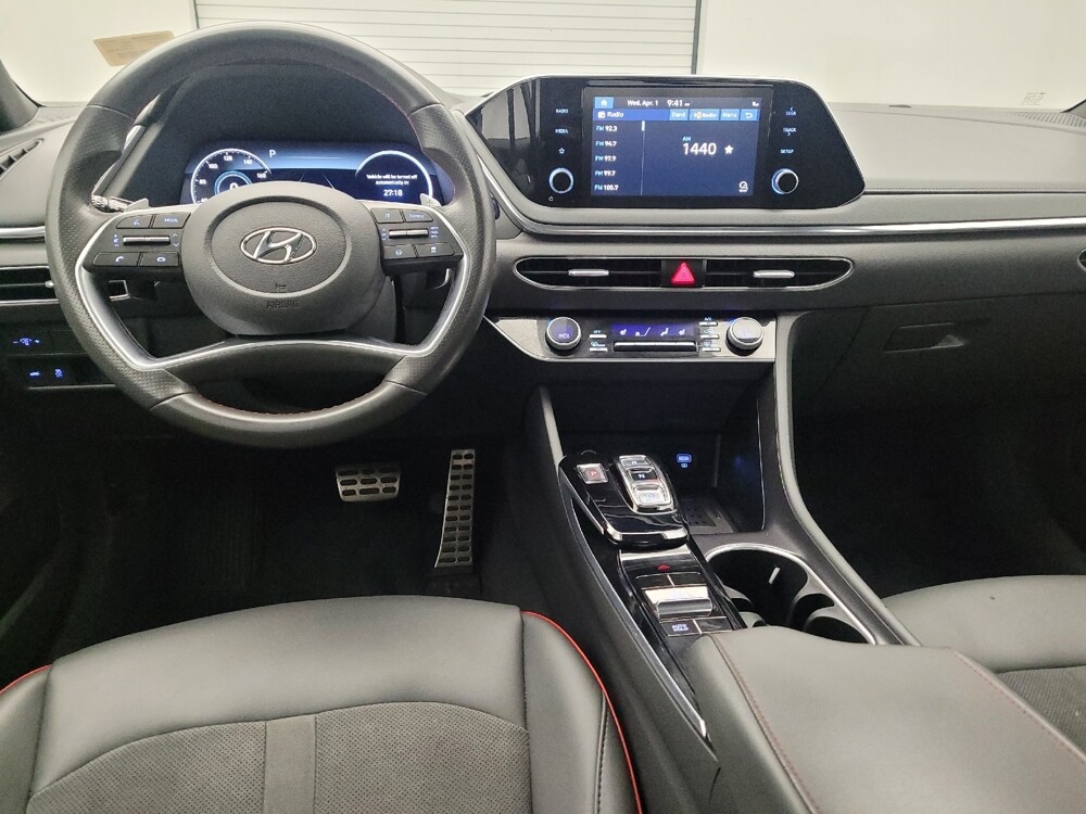 2021 Hyundai Sonata in Fairfield, OH 45014 - 18128219 22