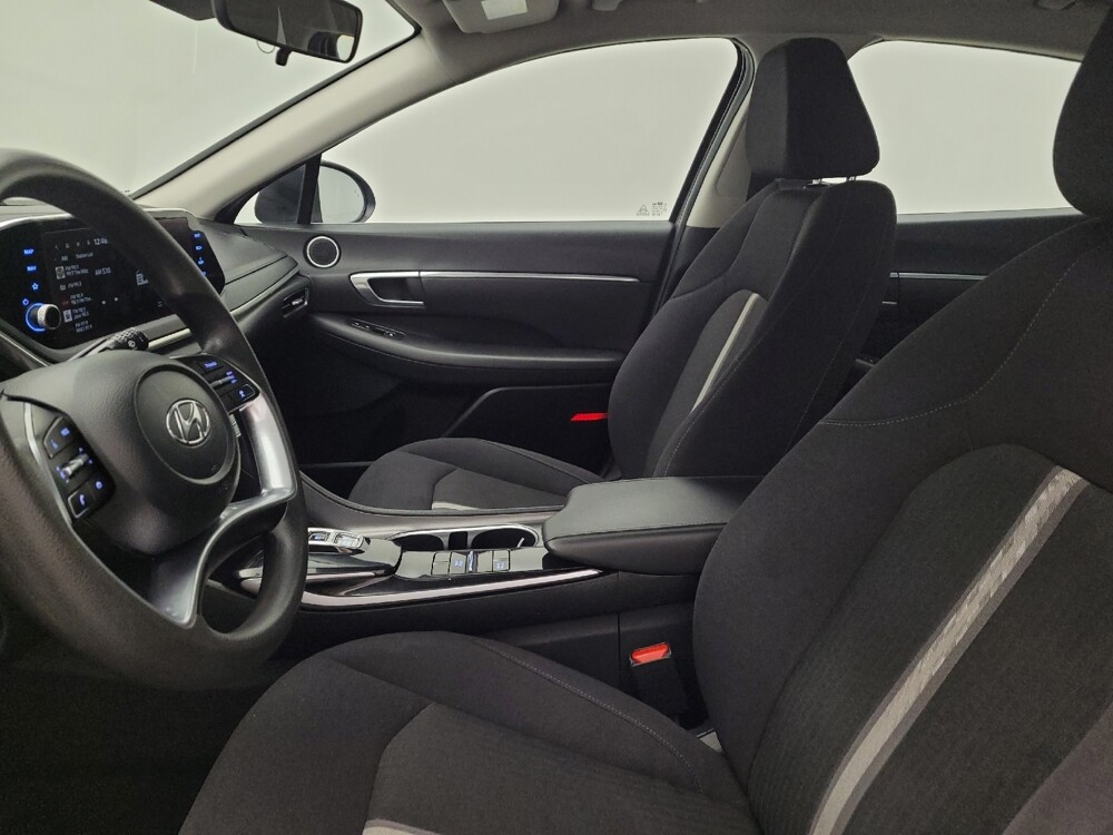 2023 Hyundai Sonata in Fairfield, OH 45014 - 18128220 17