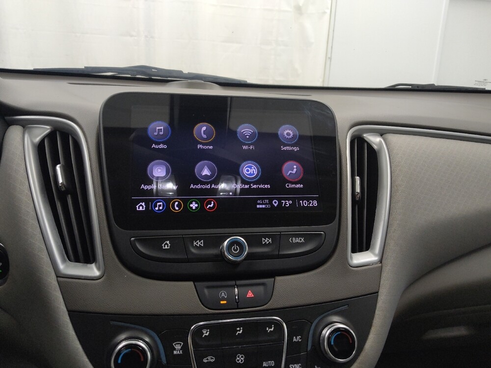 2022 Chevrolet Malibu in St. Louis, MO 63136 - 18128223 25