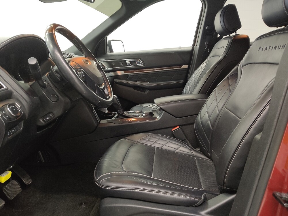 2017 Ford Explorer in St. Louis, MO 63136 - 18128224 17