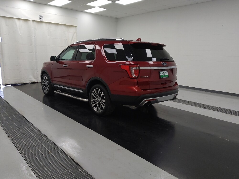 2017 Ford Explorer in St. Louis, MO 63136 - 18128224 5